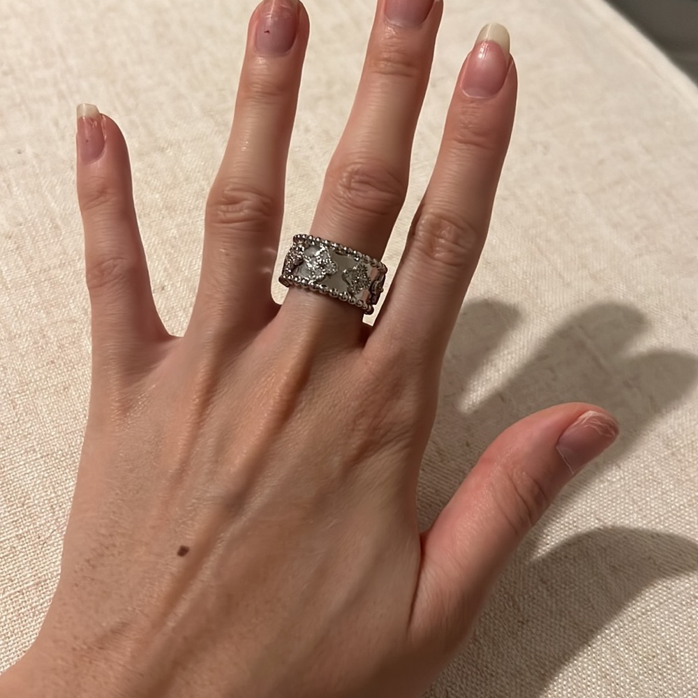 Silver Ring - Picture 4 of 4
